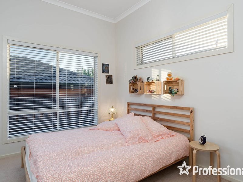 4 Kalimna Street, Mooroolbark image 7