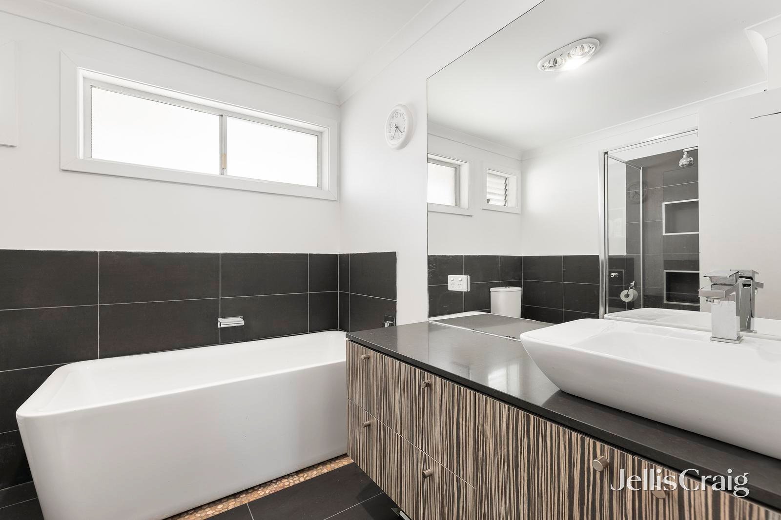 4 Kallay Street, Croydon image 6