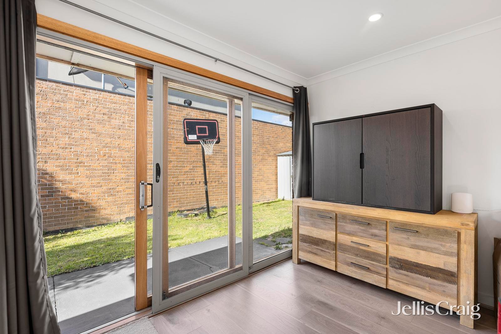 4 Kallay Street, Croydon image 8