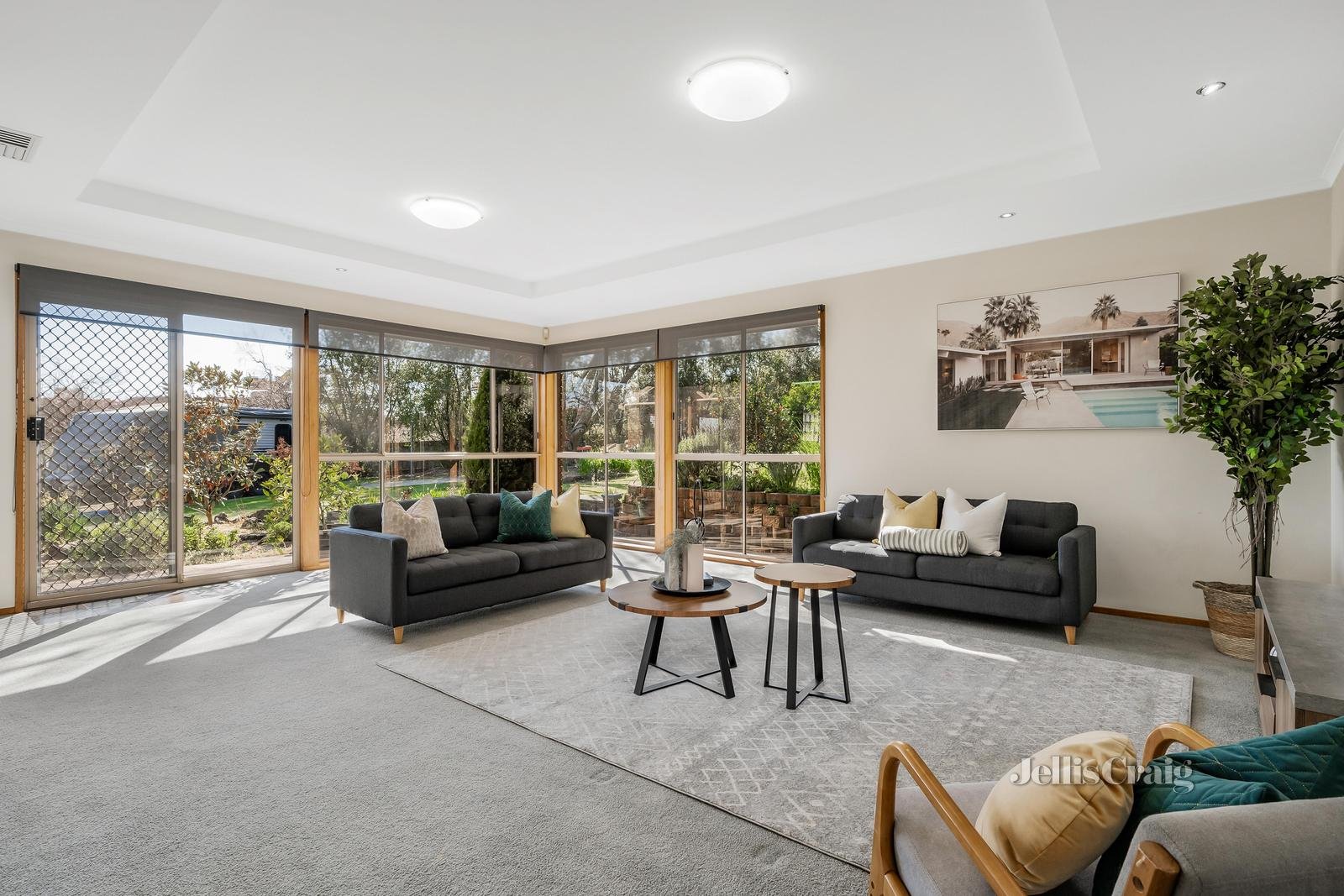 4 Karin Court, Mooroolbark image 2