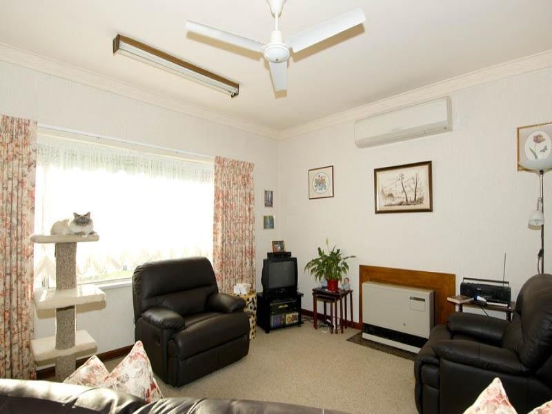 4 Kells Avenue, Herne Hill image 3