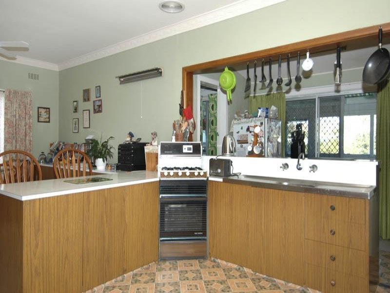 4 Kells Avenue, Herne Hill image 5