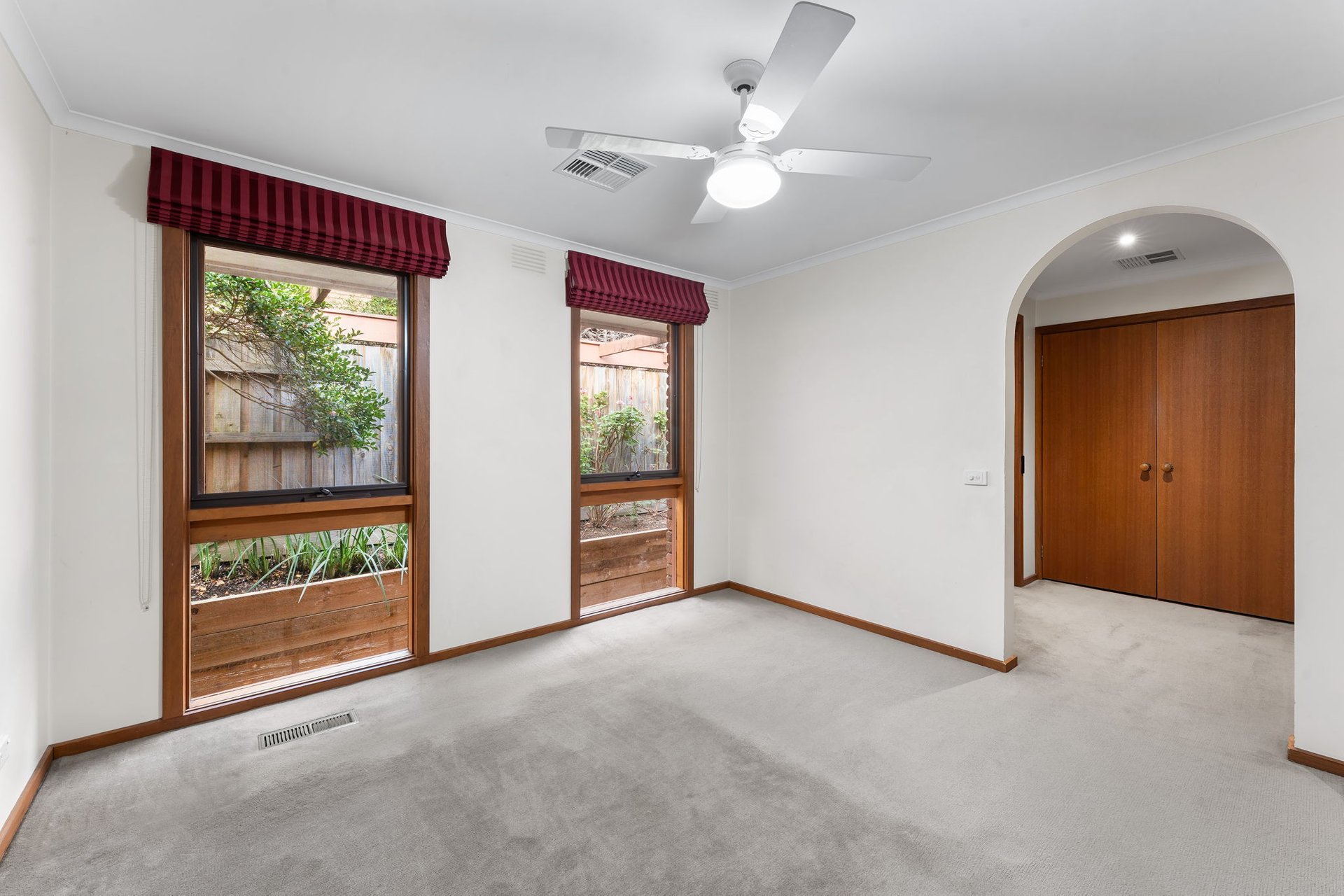 4 Kelvan Grove Grove, Doncaster&nbsp;East image 4