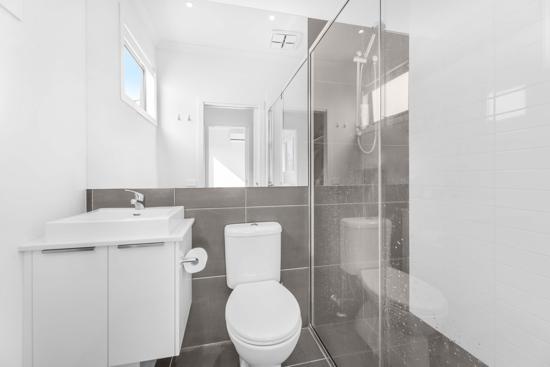 4 Kepsi Place, Croydon image 4