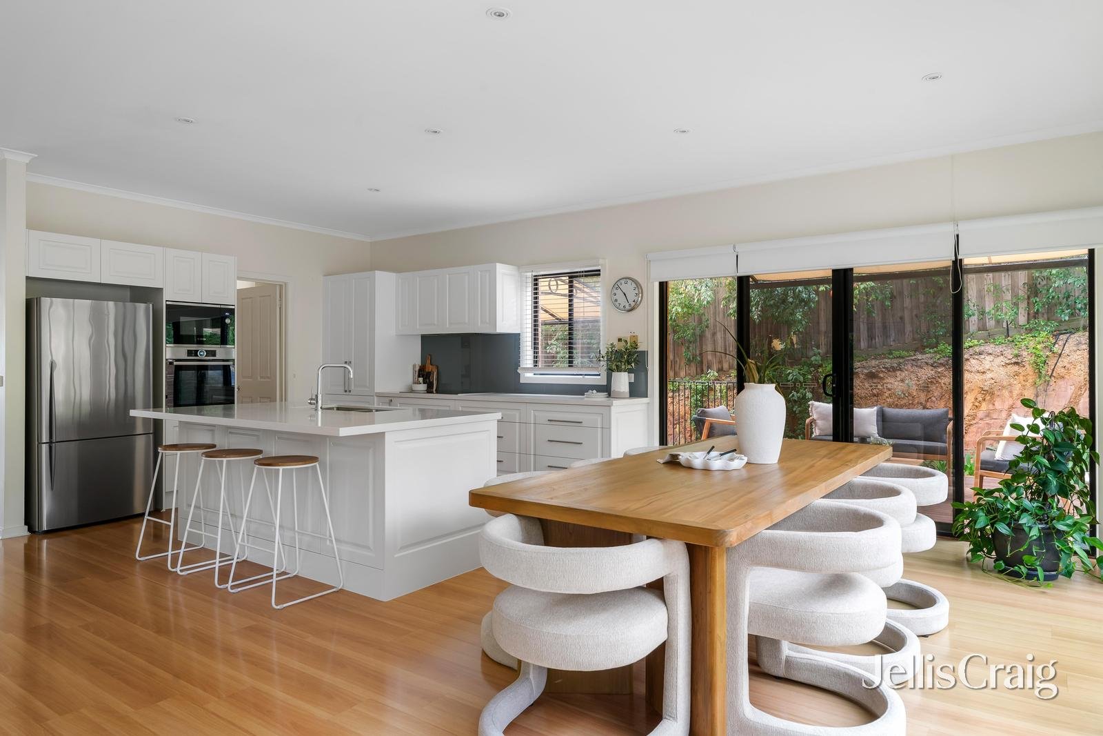 4 Kimberley Close, Eltham image 6