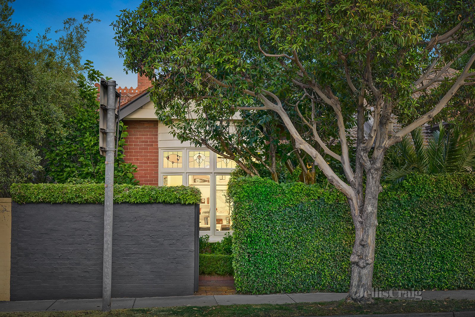 4 Kooyong Road, Armadale image 1