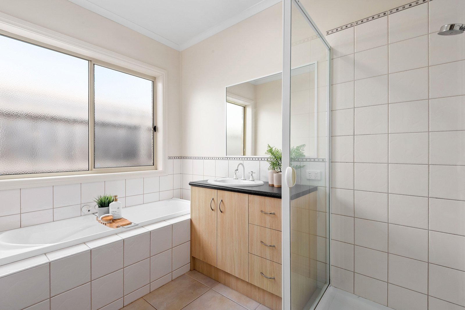 Property Gallery Thumbnail 9