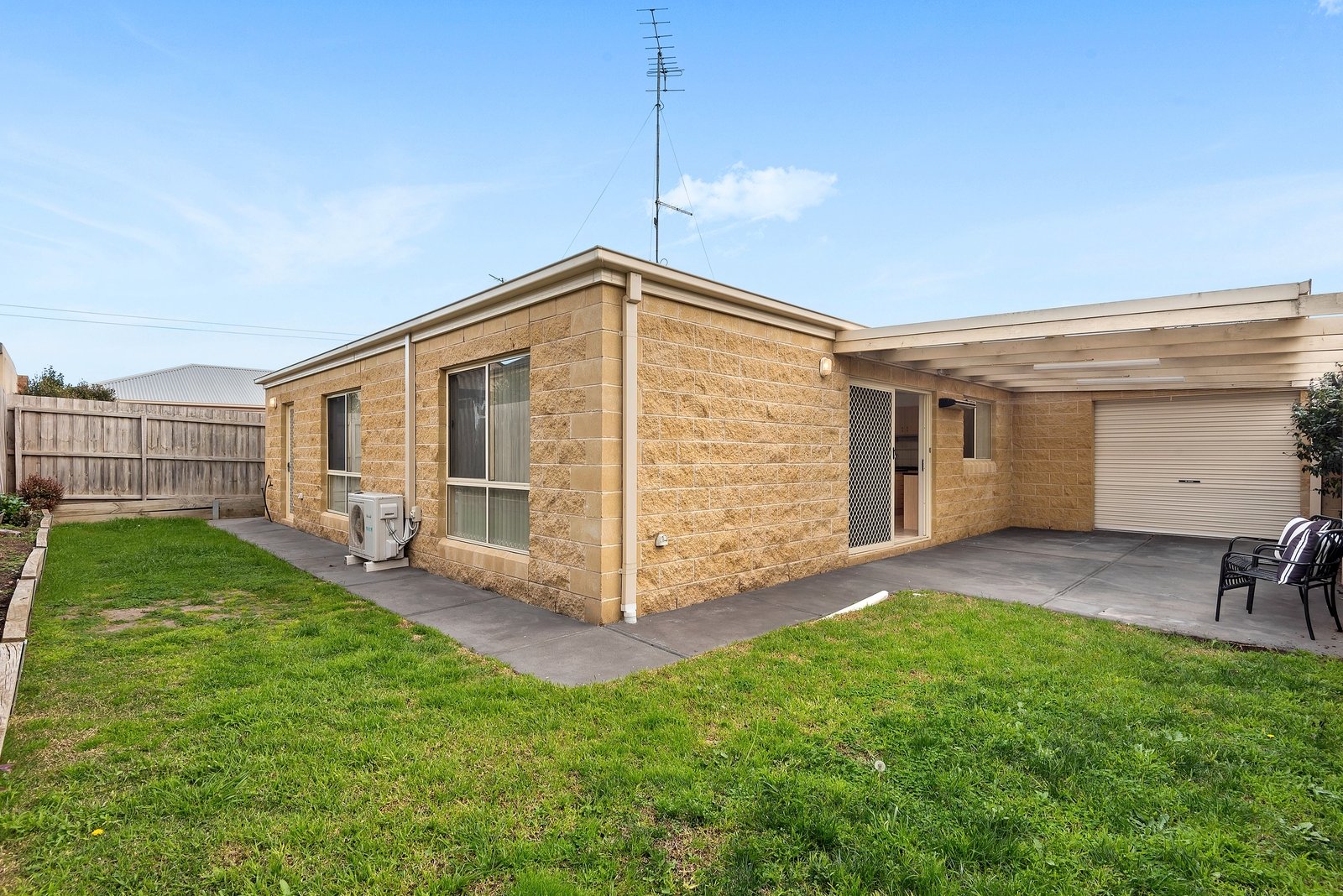 Property Gallery Thumbnail 12