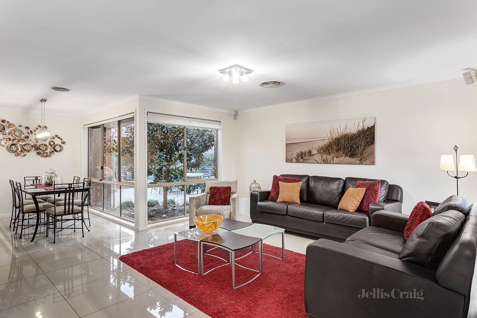 4 Lakeside Boulevard, Rowville image 2