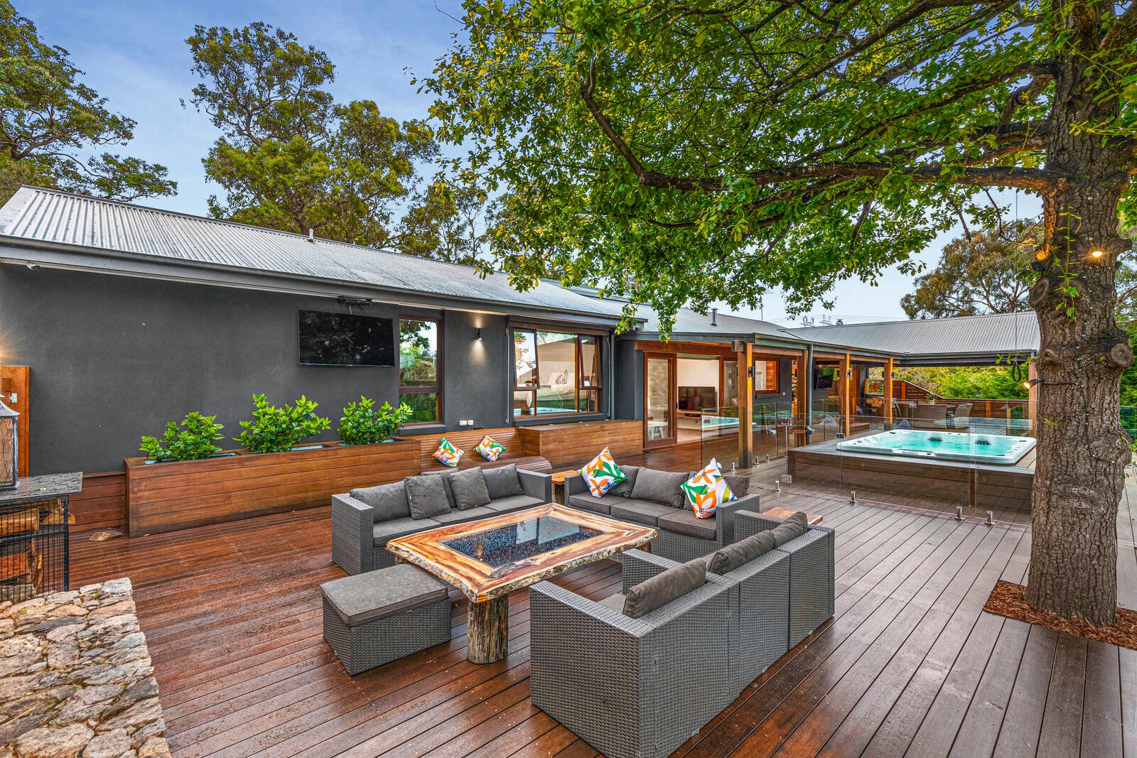 Property Gallery Thumbnail 13
