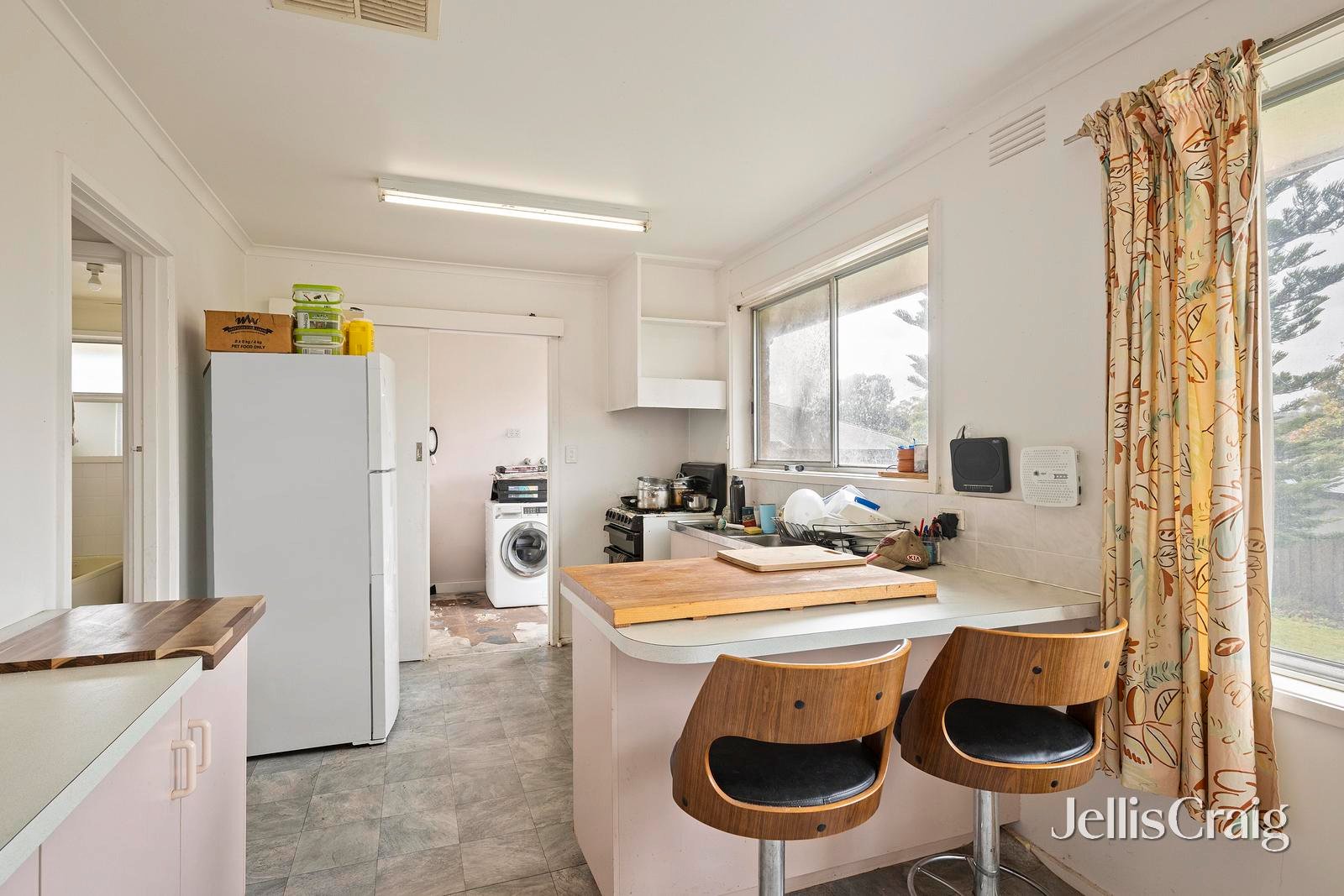 4 Lansell Road, Mooroolbark image 2