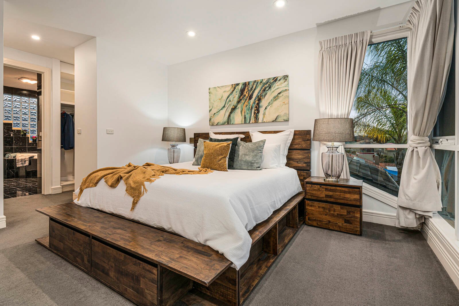 Property Gallery Thumbnail 10