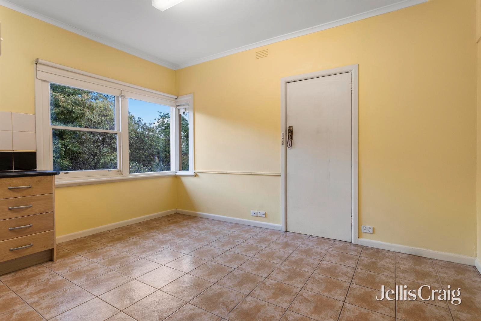 4 Larne Avenue, Donvale image 4