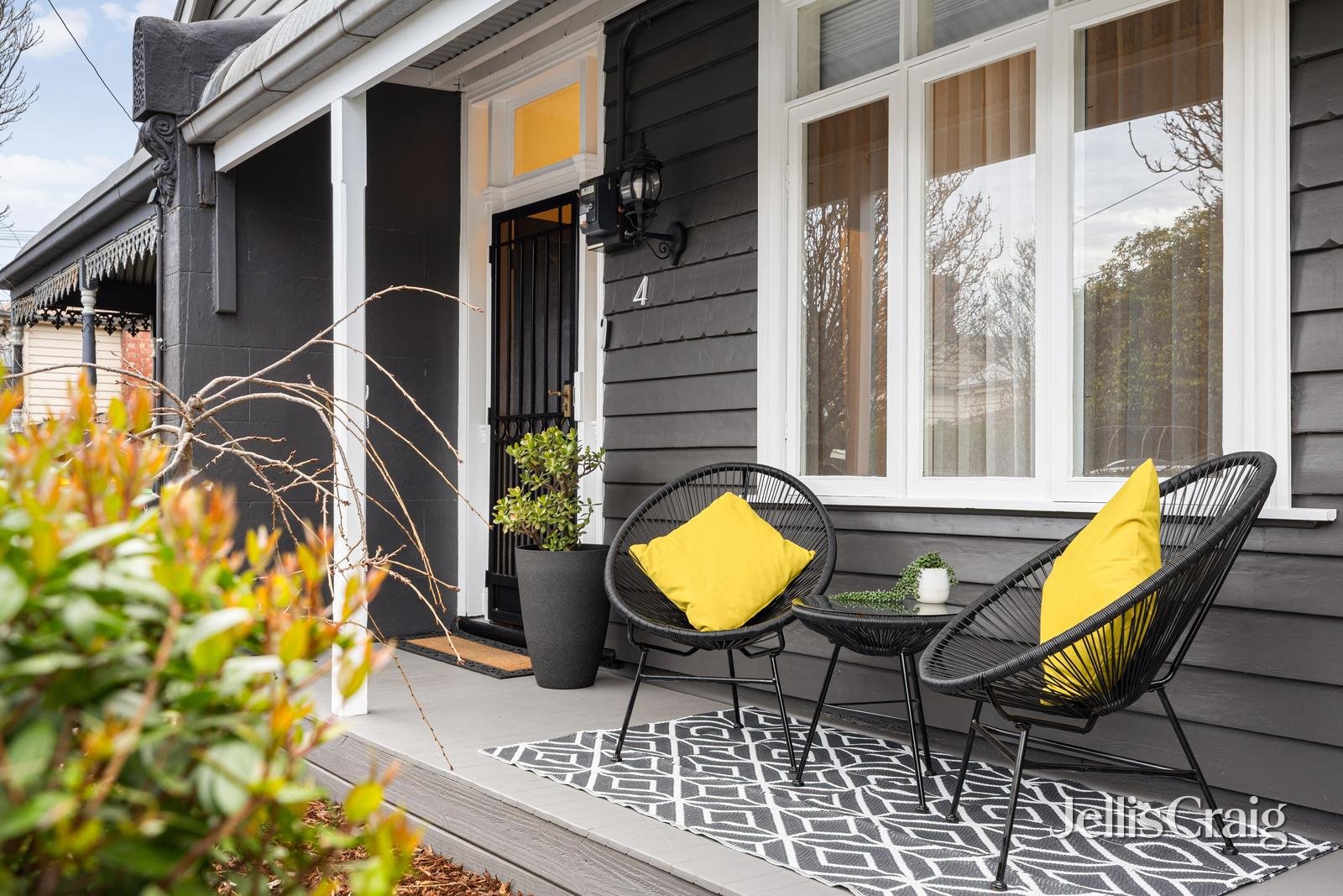 4 Latham Street, Northcote image 2