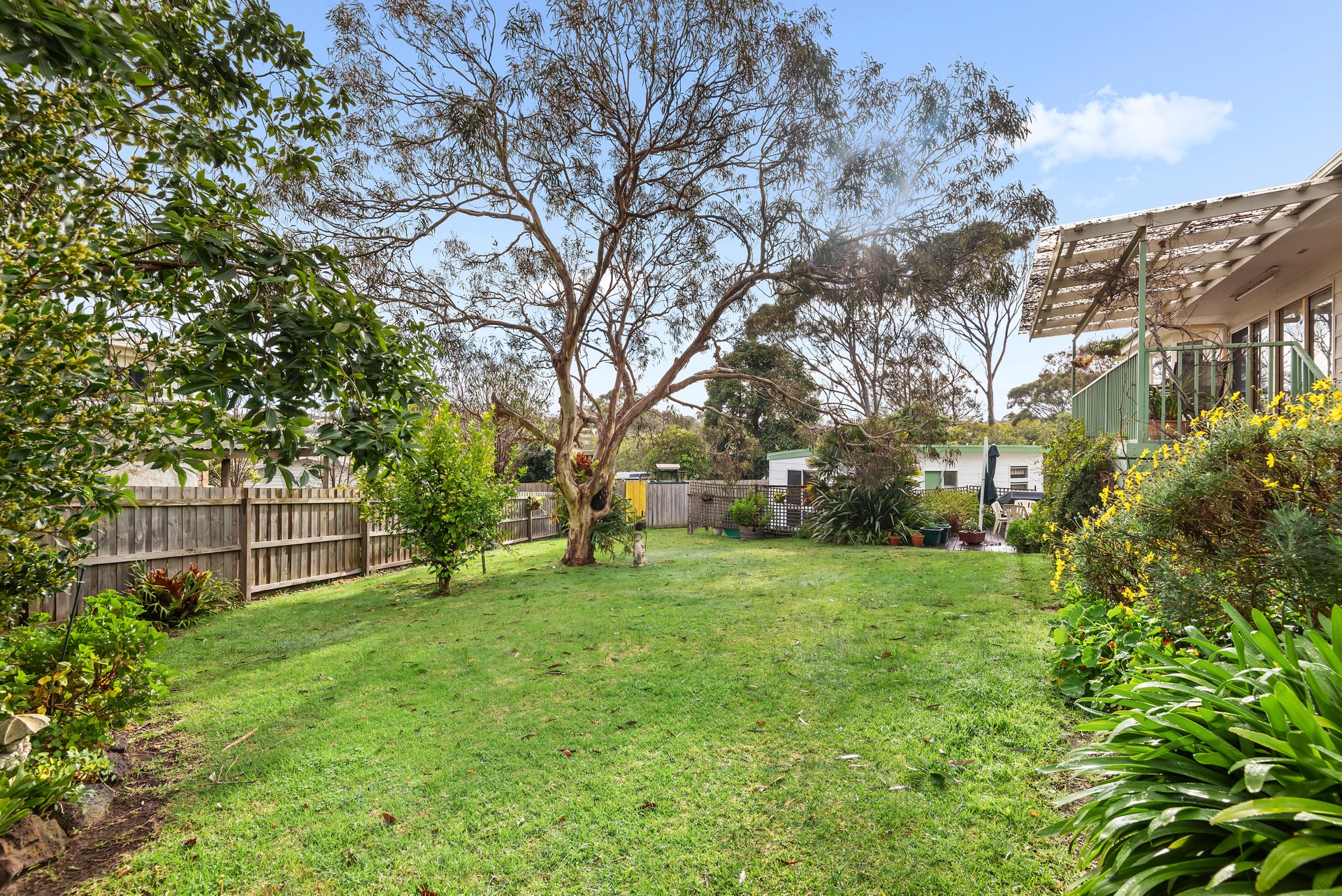 Property Gallery Thumbnail 9