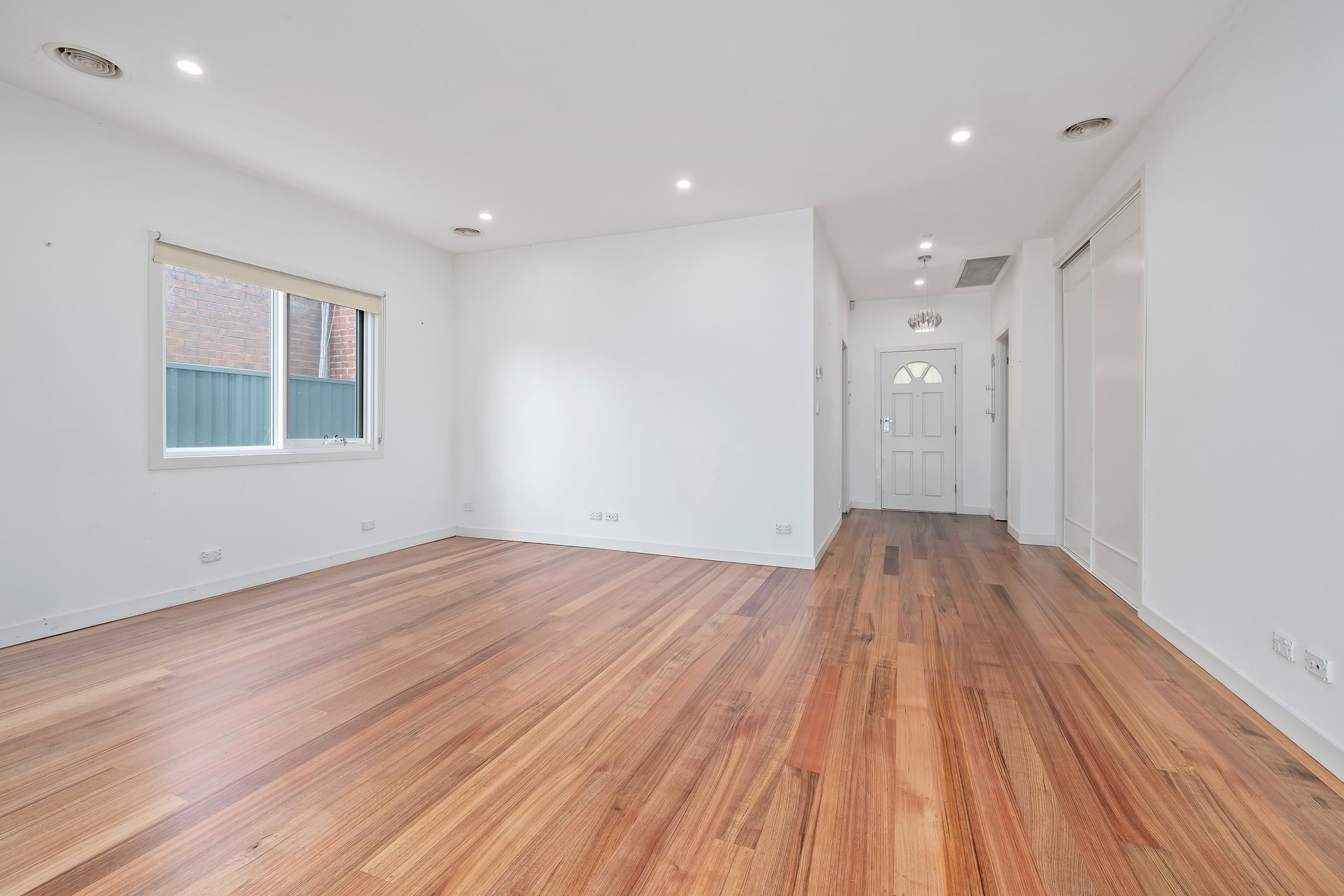 Property Gallery Thumbnail 2