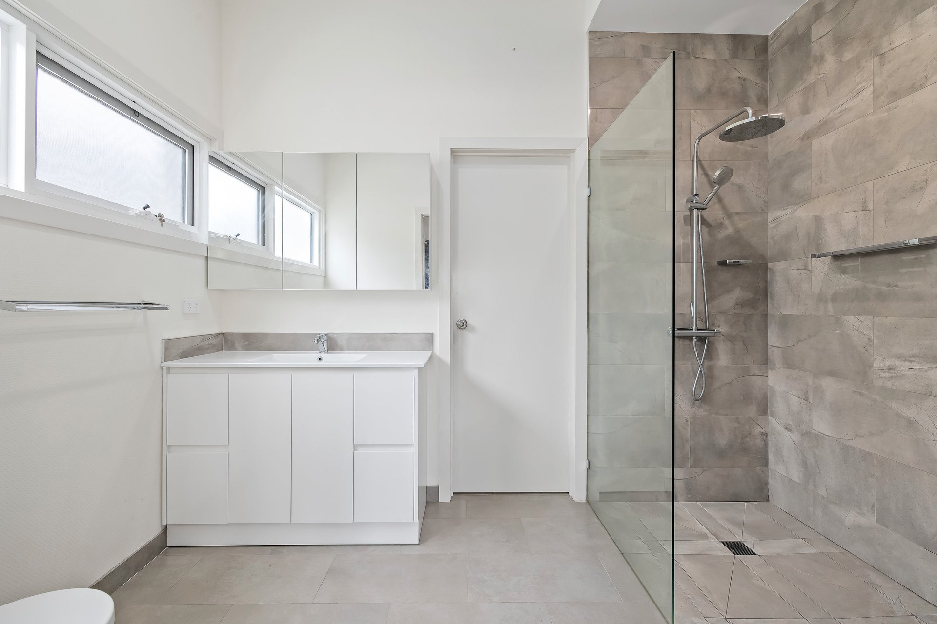 Property Gallery Thumbnail 7