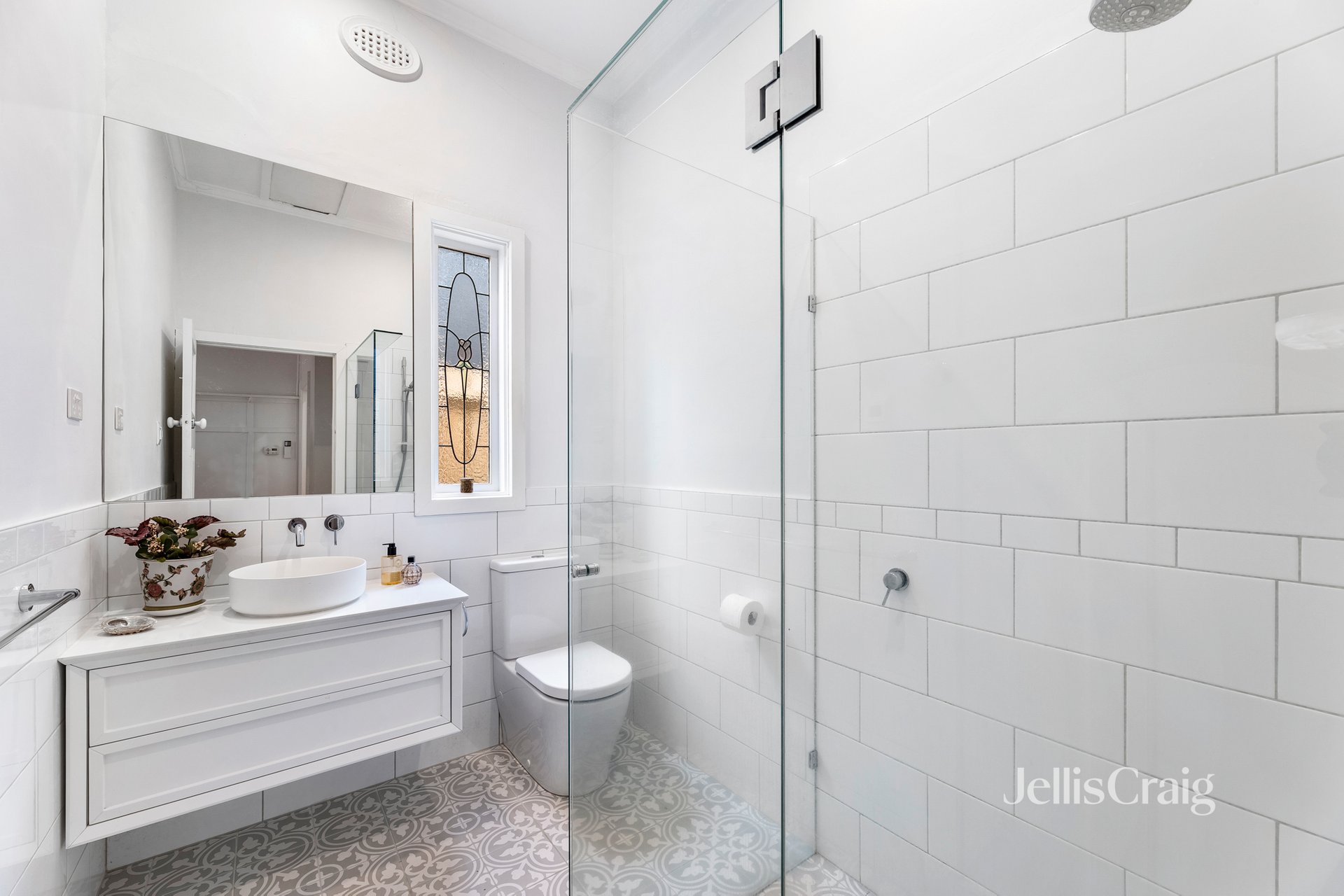 4 Leslie St, Elsternwick image 7