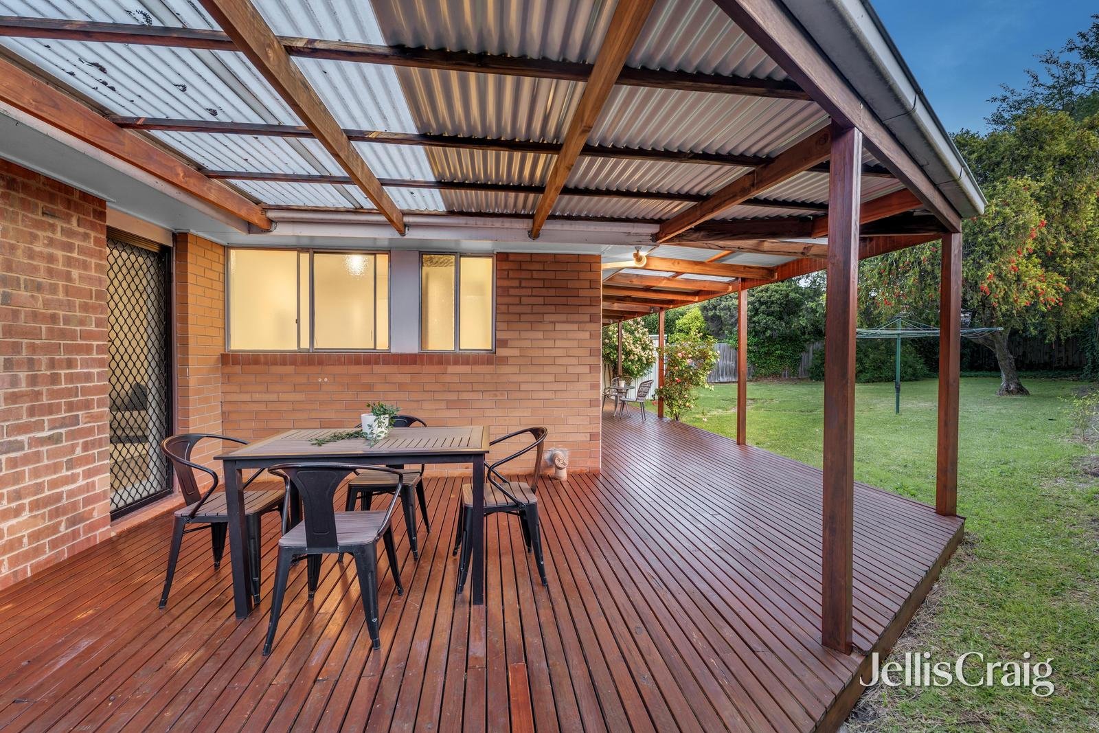 4 Loram Court, Glen Waverley image 10