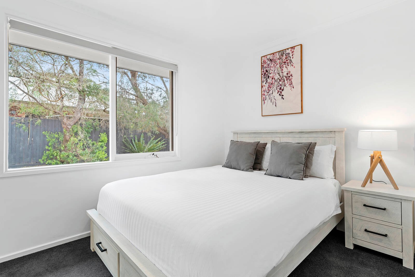 Property Gallery Thumbnail 6