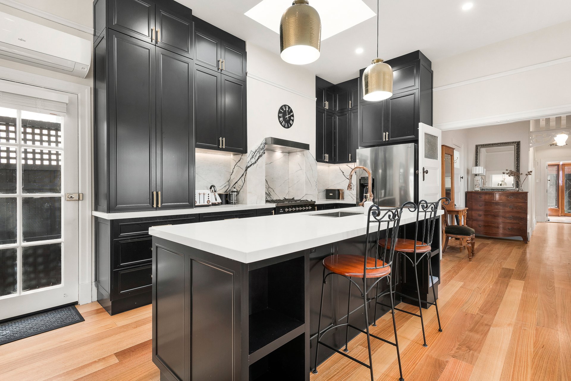 Property Gallery - Main Image