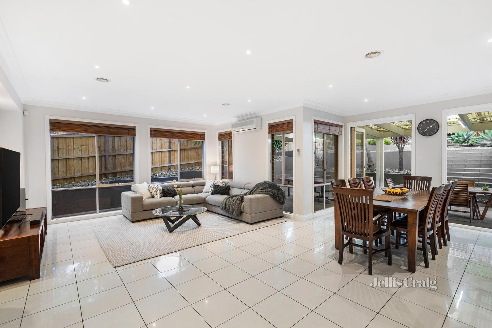 4 Macalister Boulevard, Yallambie image 5