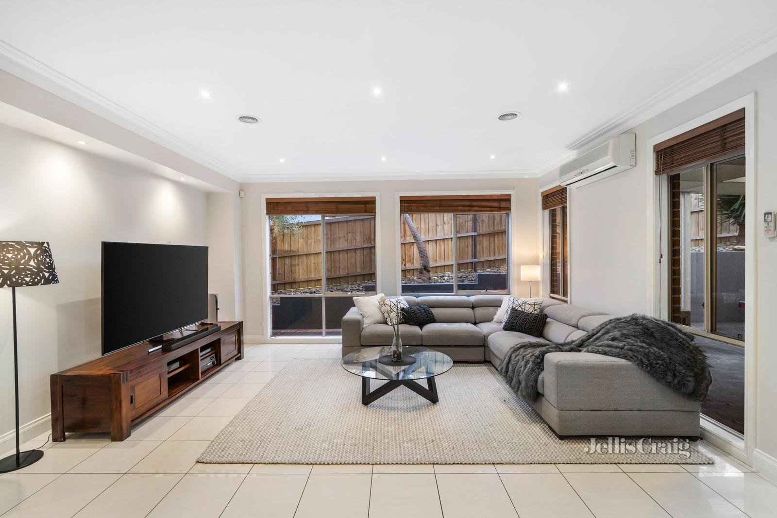 4 Macalister Boulevard, Yallambie image 6