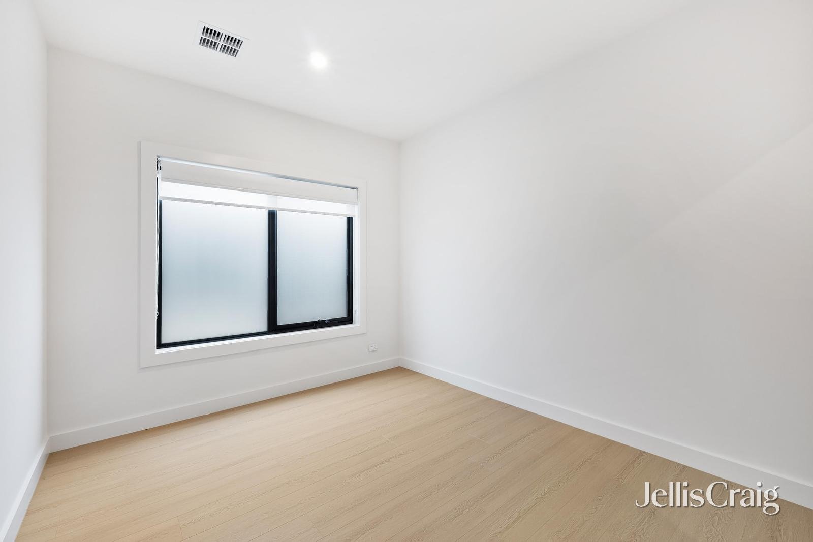 4 Majestic Rise, Doreen image 10