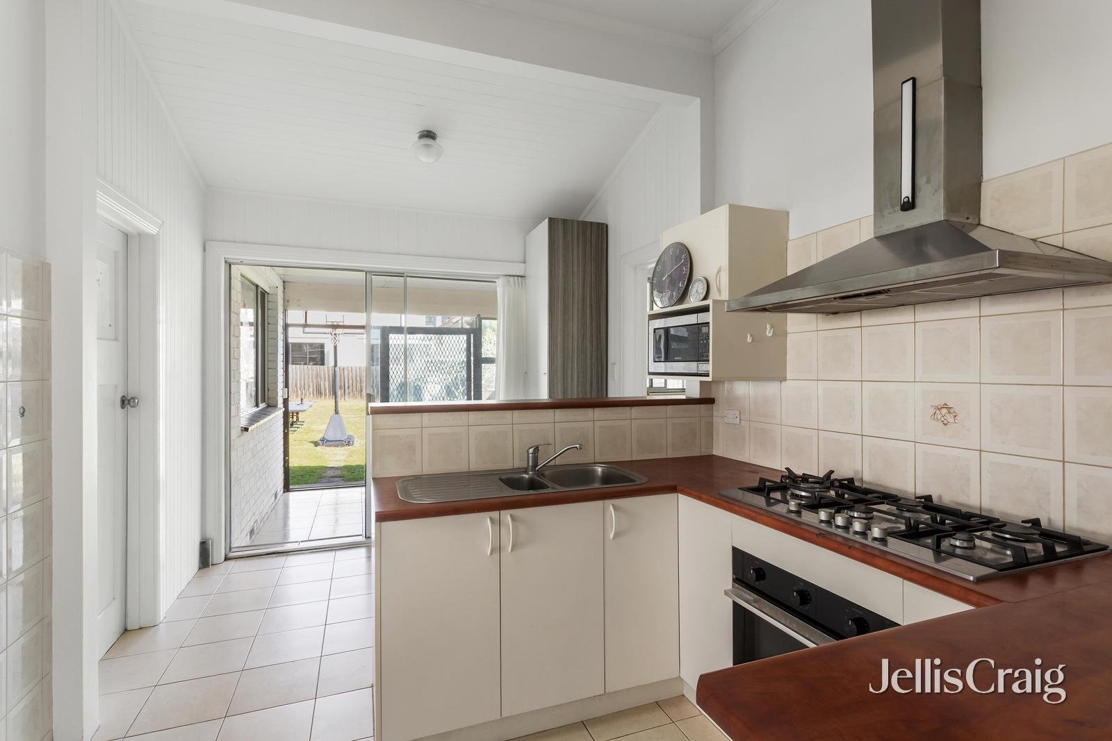 4 Malacca Street, Mckinnon image 3