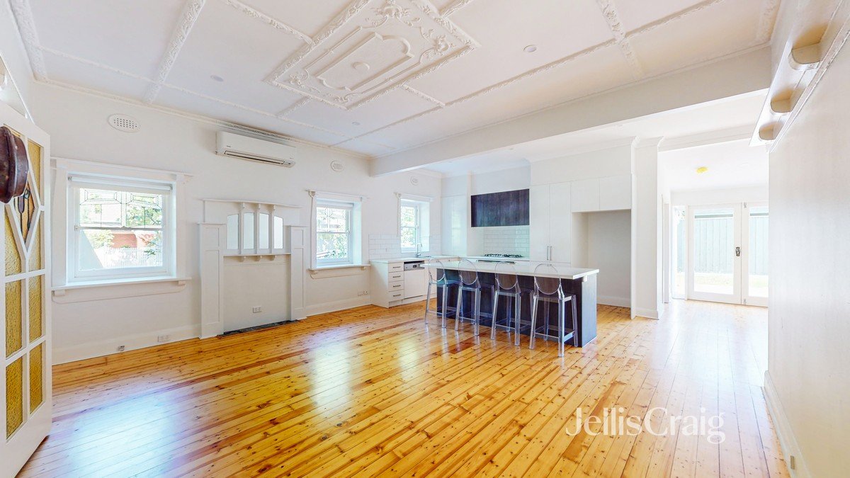 4 Manning Road, Malvern&nbsp;East image 2