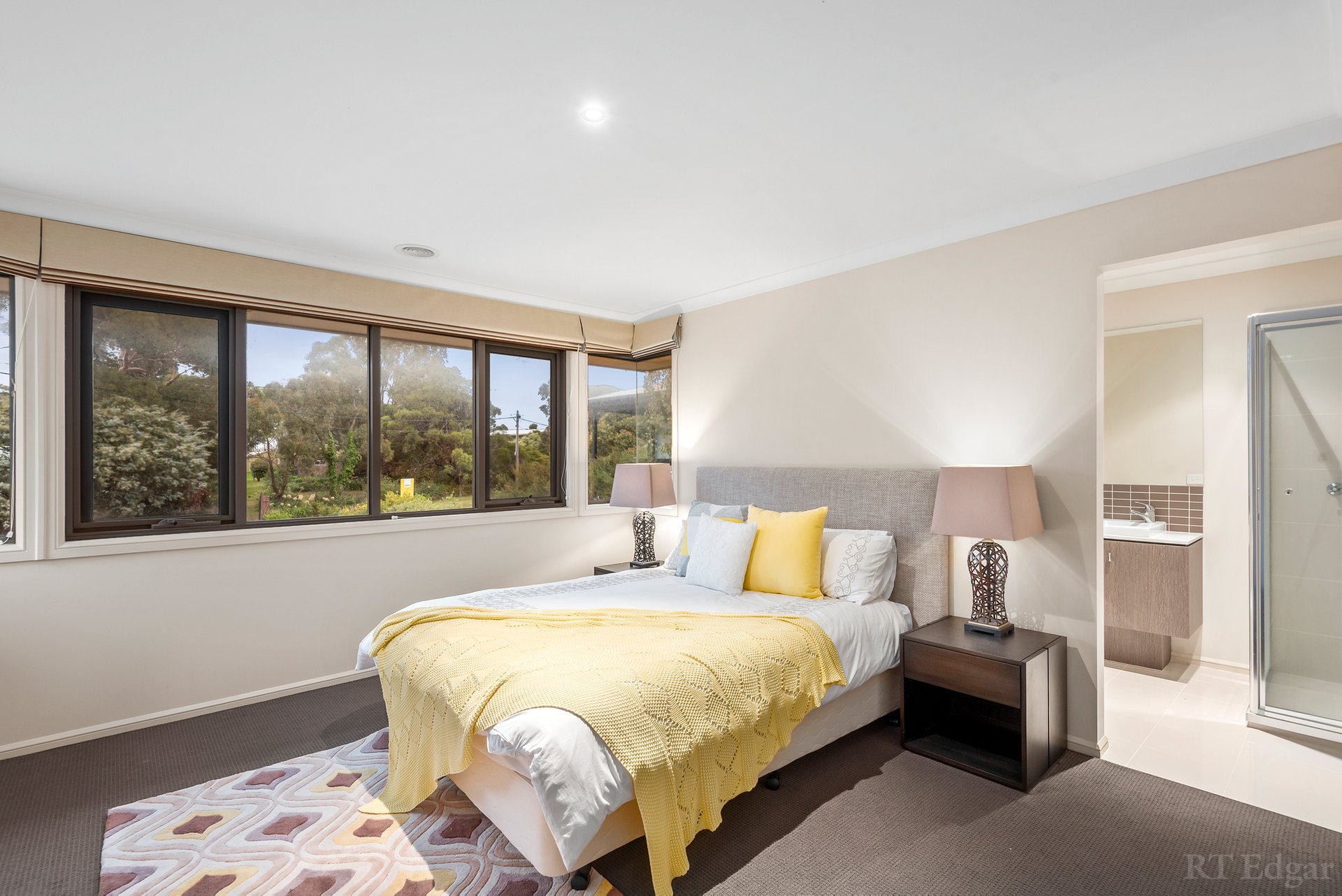 Property Gallery Thumbnail 15