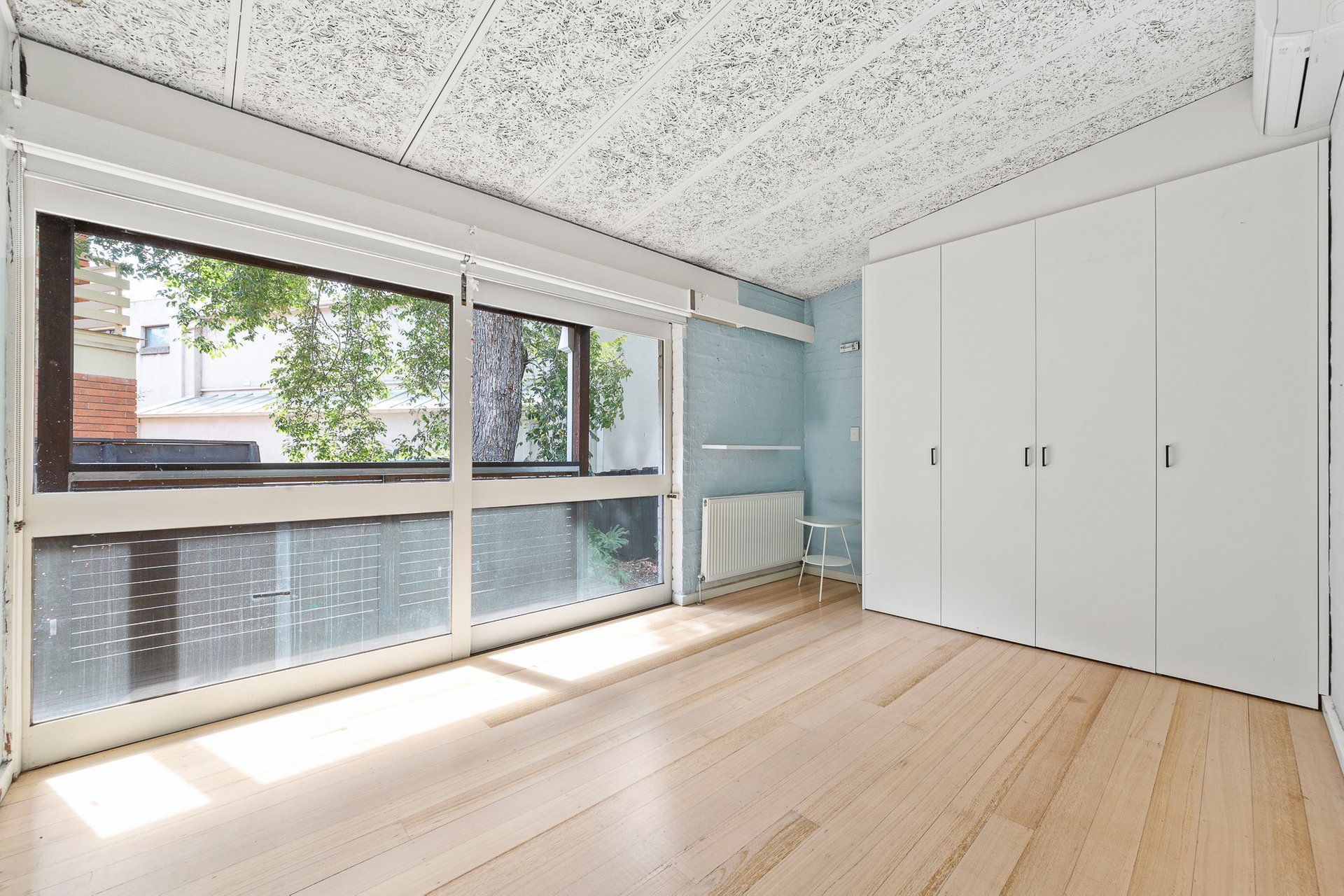 Property Gallery Thumbnail 7
