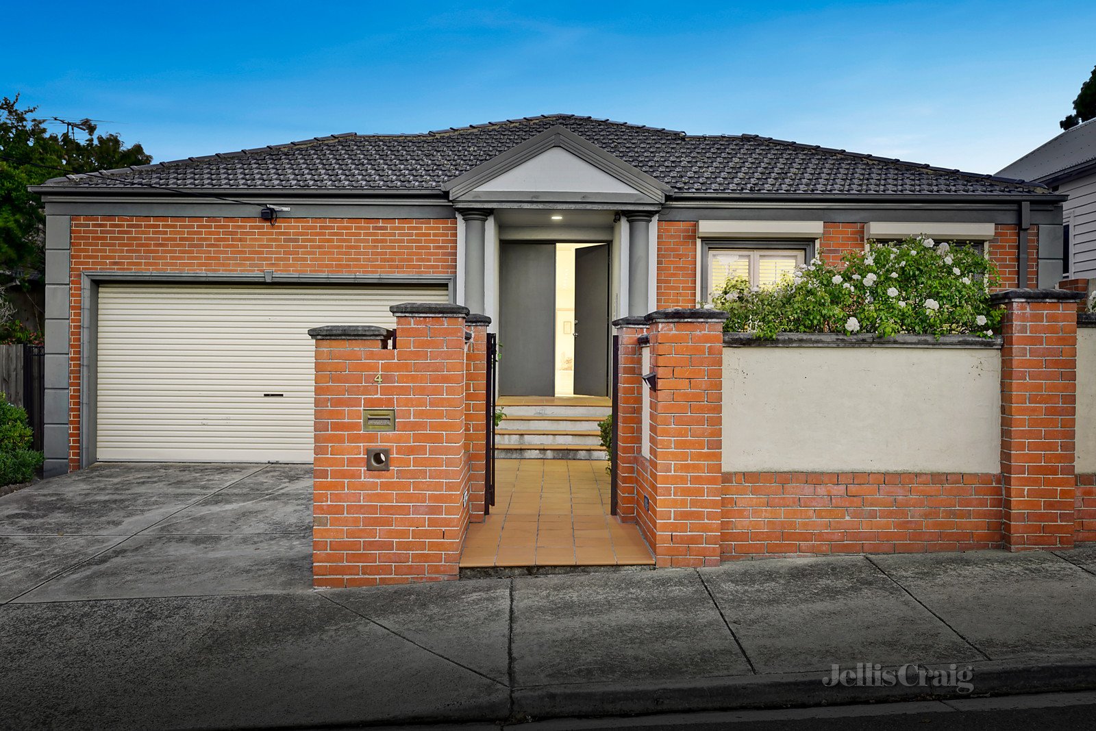 4 Mcarthur Street, Malvern image 2