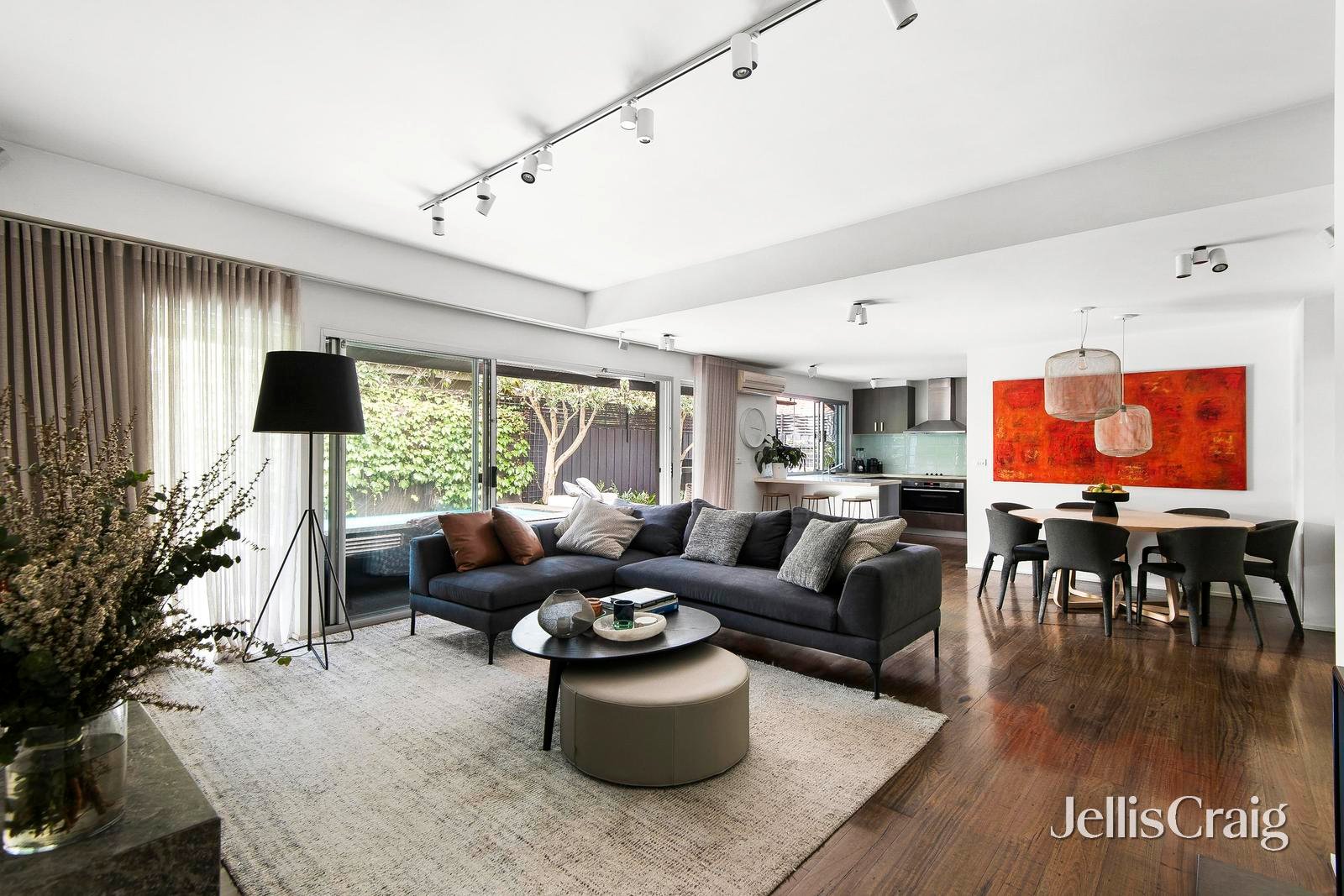 4 McCrae Street, Elwood image 3