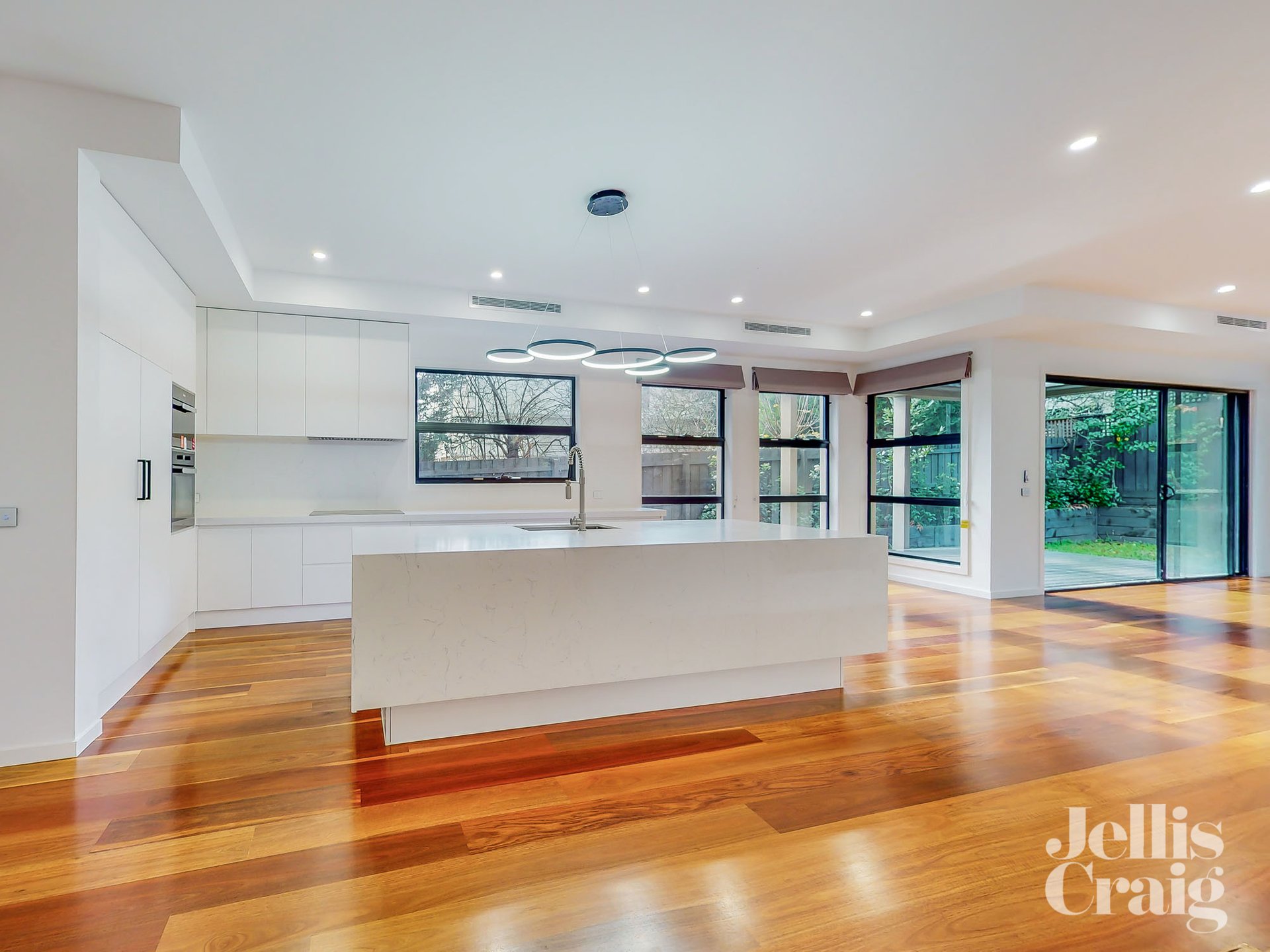 4 Meadow Grove, Deepdene image 5