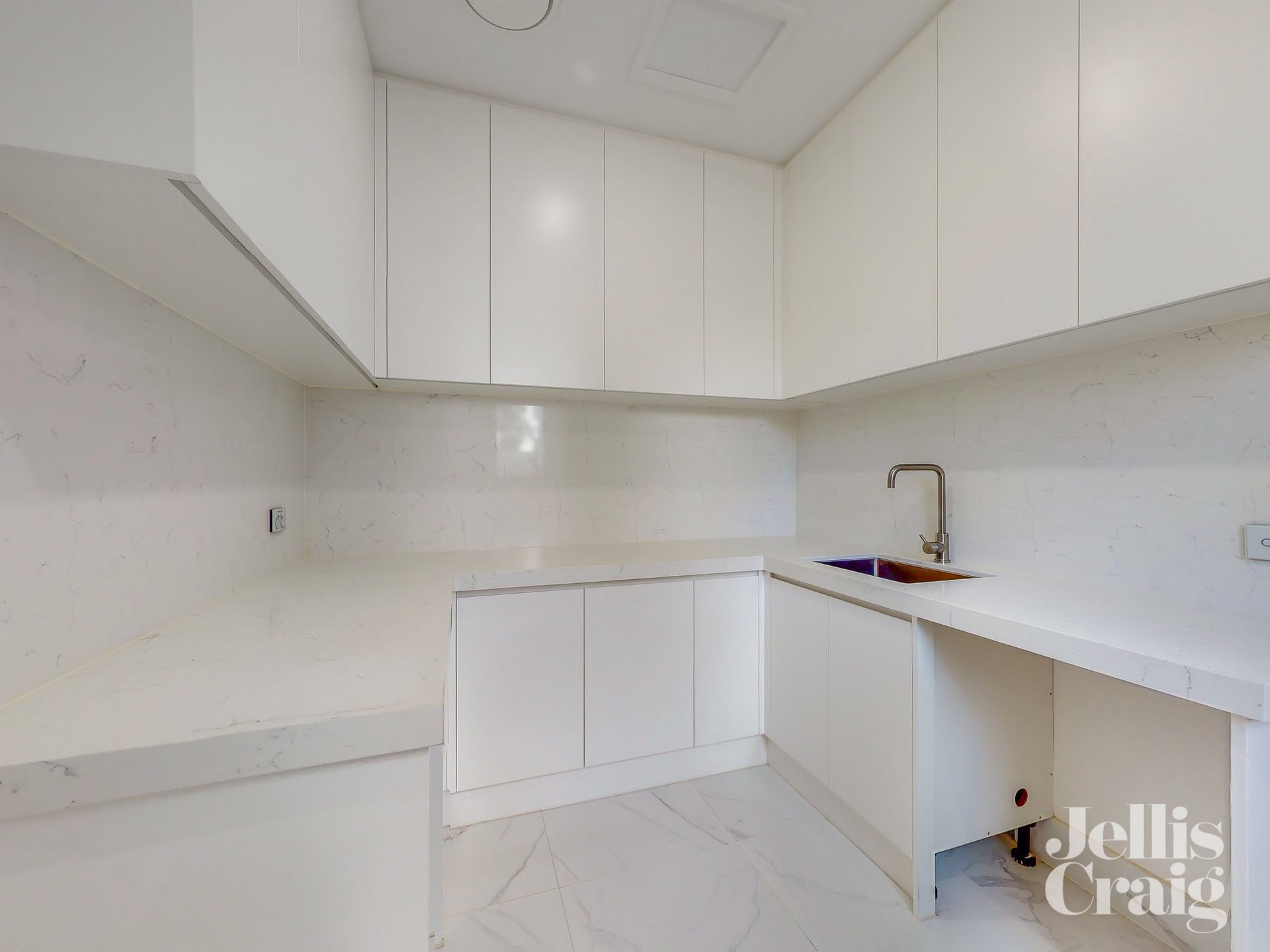 4 Meadow Grove, Deepdene image 13