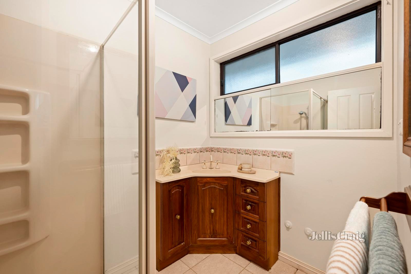 4 Meadowlark Lane, Mooroolbark image 9