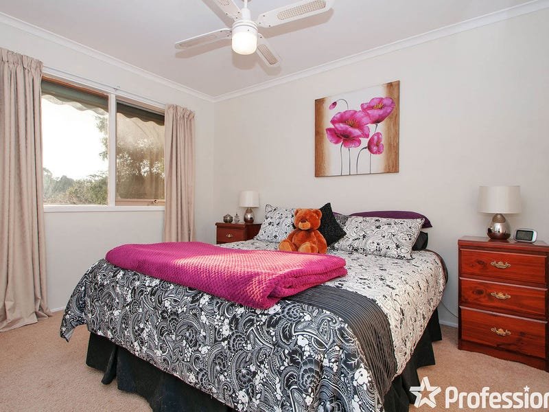 4 Meadowvale Court, Lilydale image 10