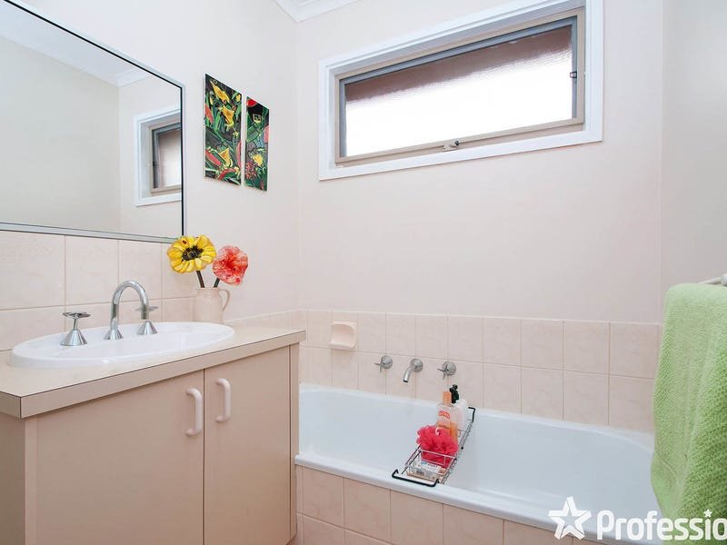 4 Meadowvale Court, Lilydale image 12