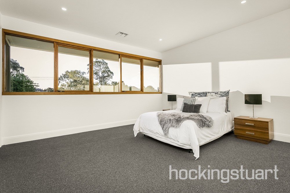 4 Melba Court, Balwyn image 7