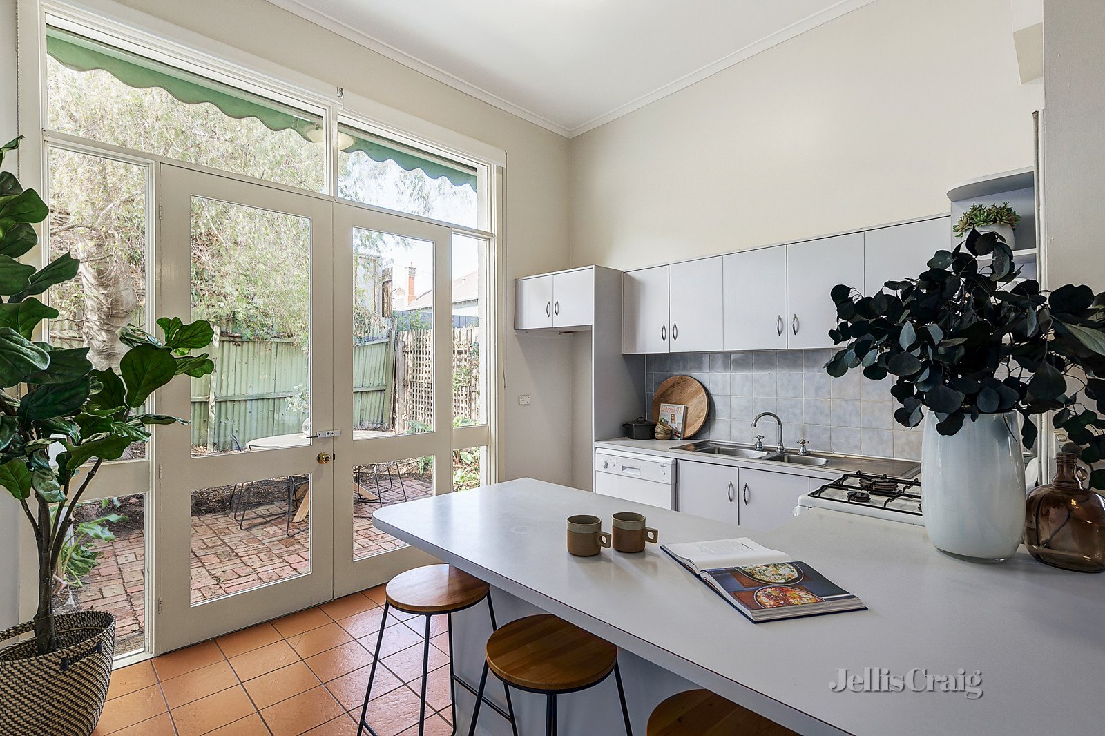 4 Mell Street, Toorak image 3