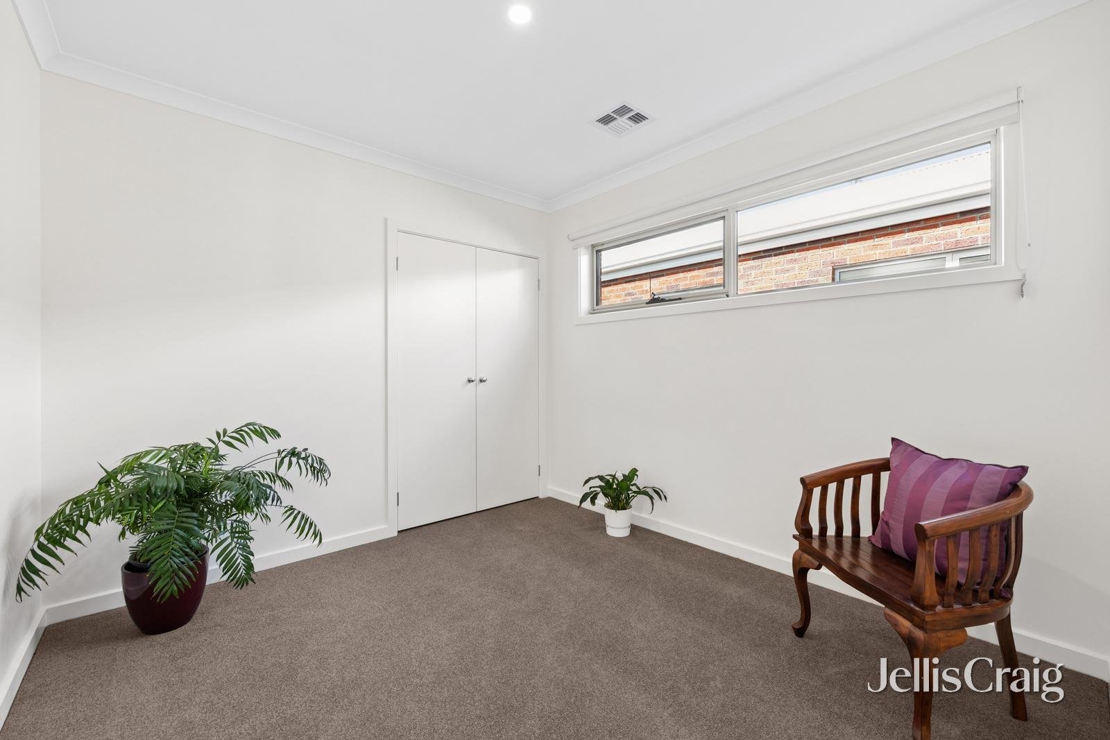 4 Miners Crescent, Canadian image 8