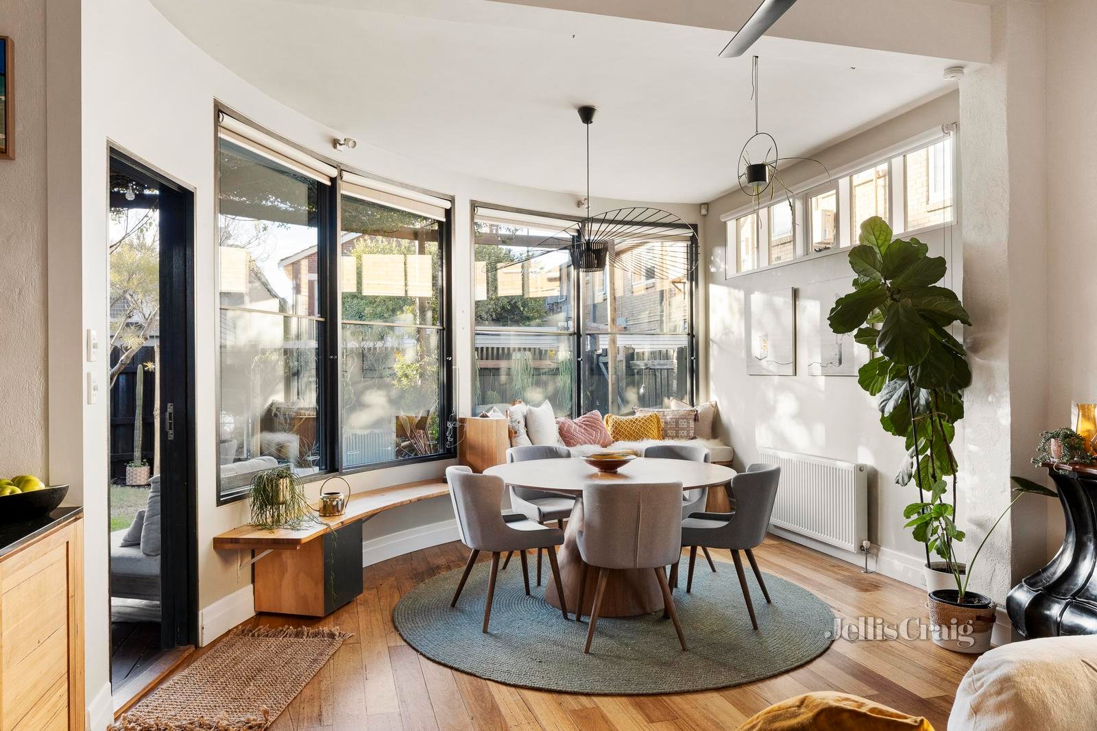 4 Mitchell Street, St Kilda image 2