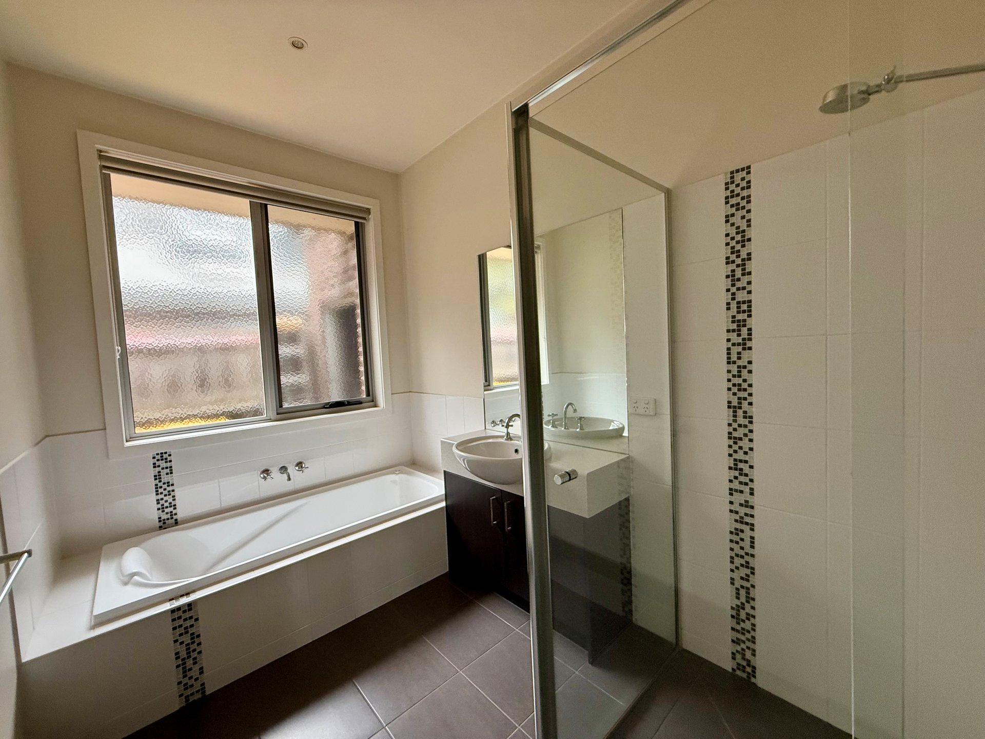 4 Moira Road, Kilsyth image 6