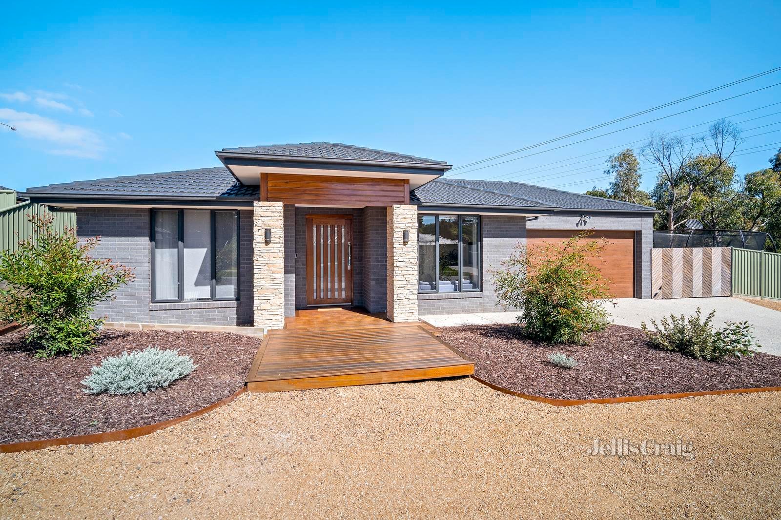 4 Moneill Close, Brown Hill image 1