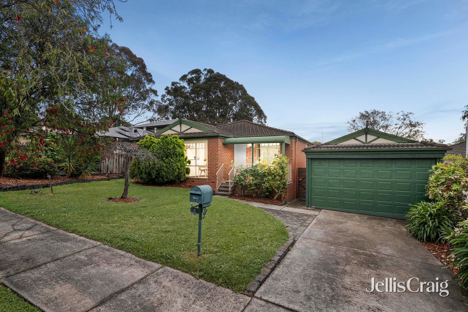 4 Morano Court, Croydon North image 1