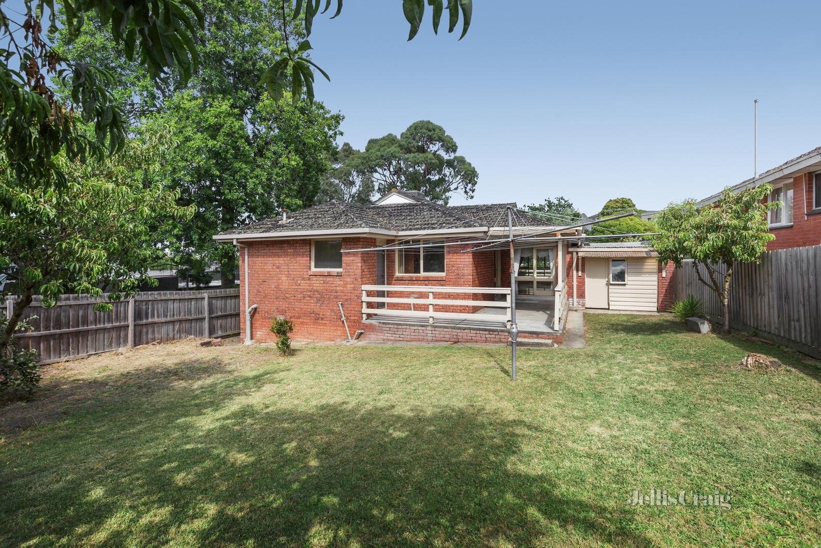 4 Moresby Avenue, Bulleen image 7