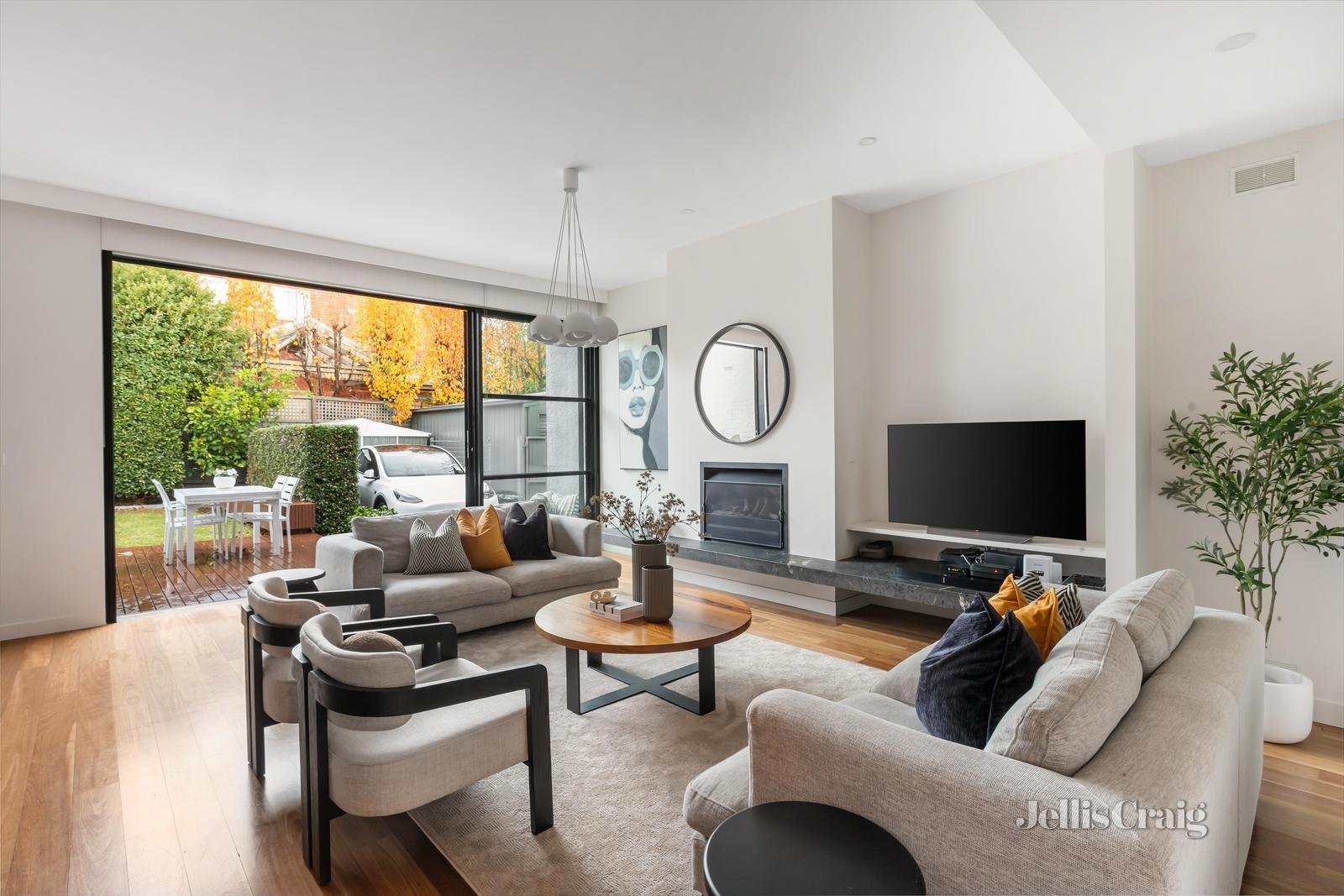 4 Myrtle Street, Hawthorn image 3