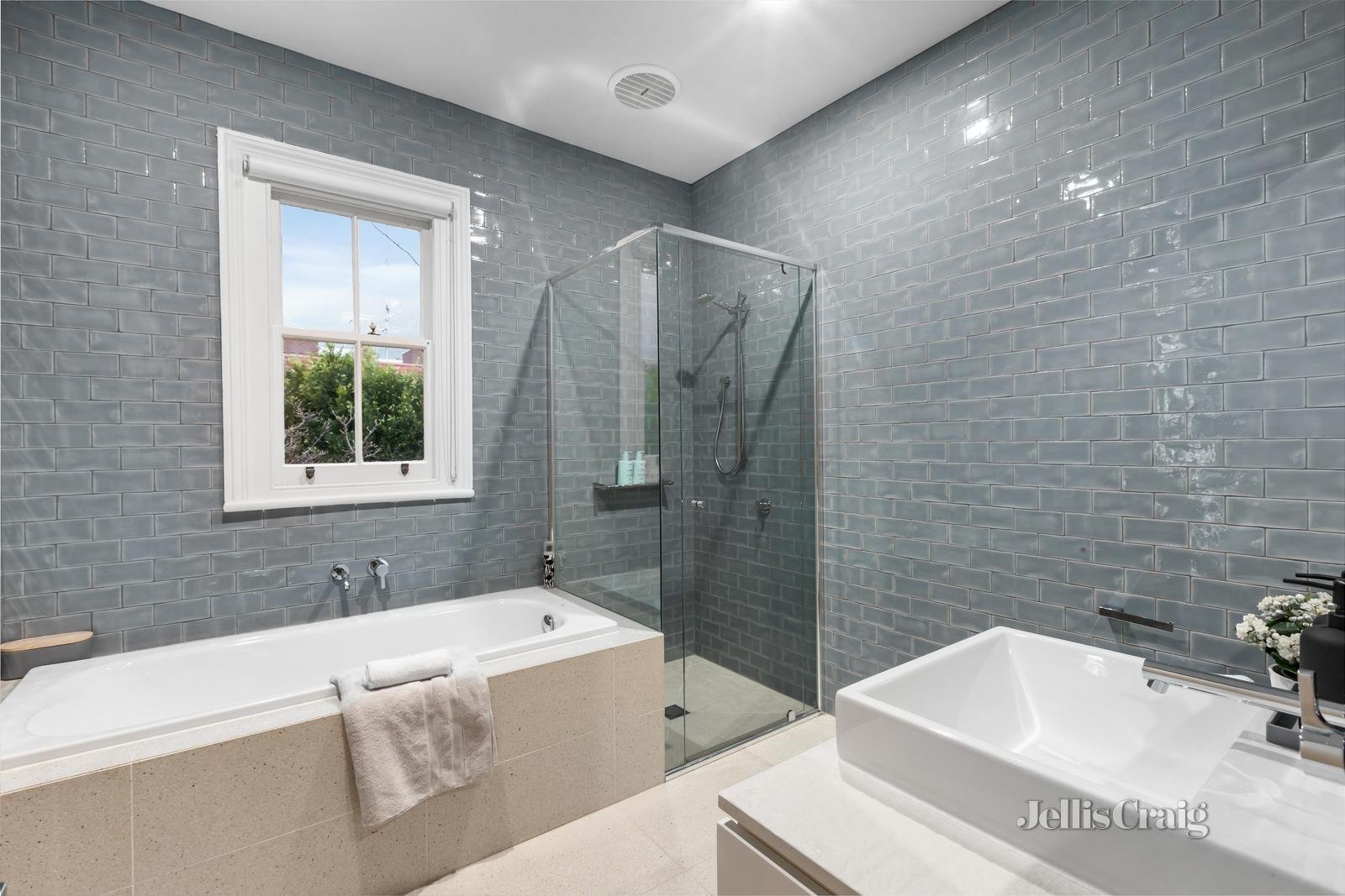 4 Myrtle Street, Hawthorn image 8