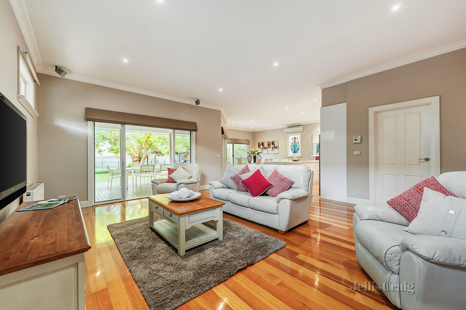 4 Nairn Street, Ashburton image 3